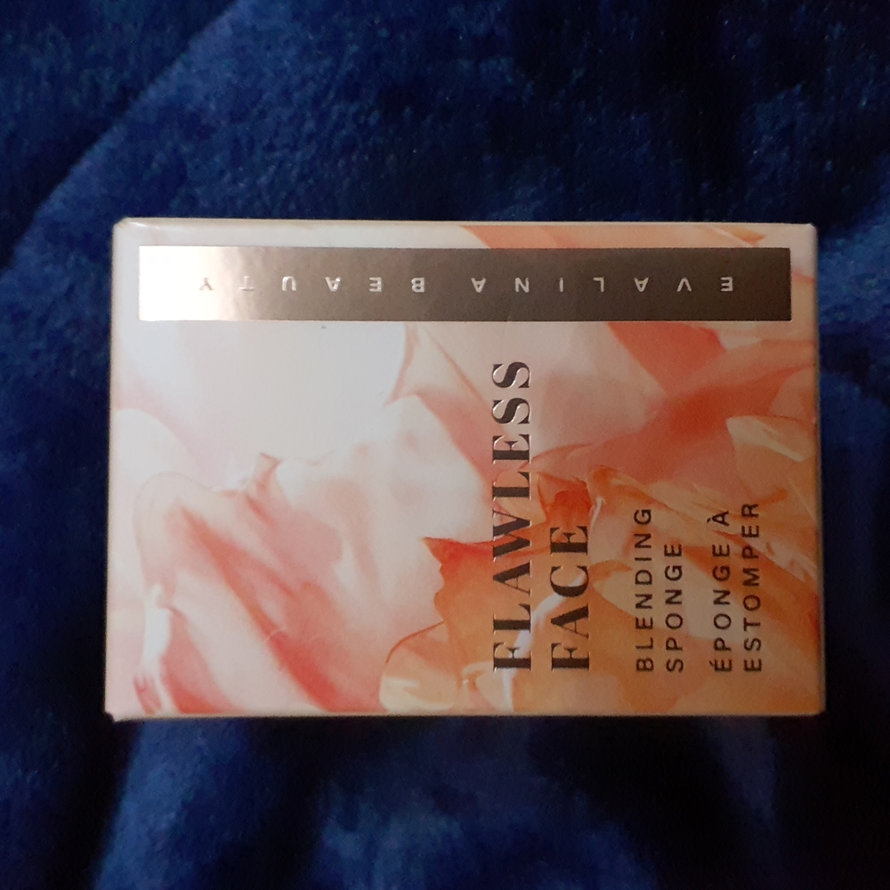 Flawless Face Blending Sponge